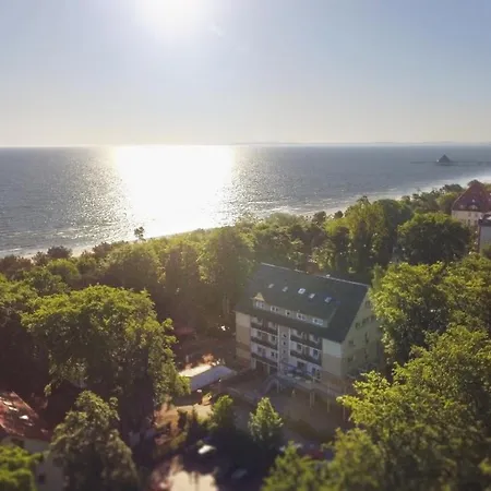 Strandhaus Heringsdorf Hotel